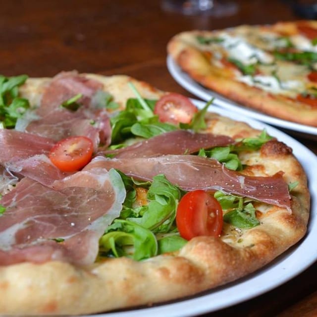 Prosciutto Arugula 18 Inch.